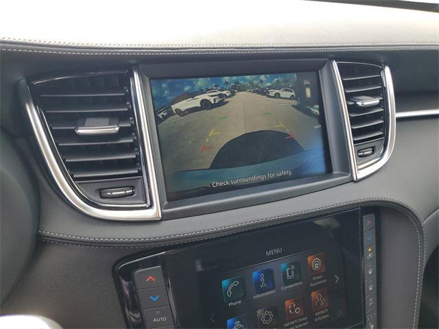 Photo of 2025 Radiant White INFINITI QX50