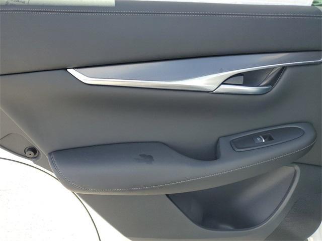Photo of 2025 Radiant White INFINITI QX50