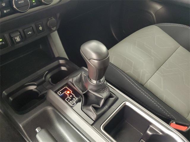 Photo of 2022 Blue Crush Metallic Toyota Tacoma