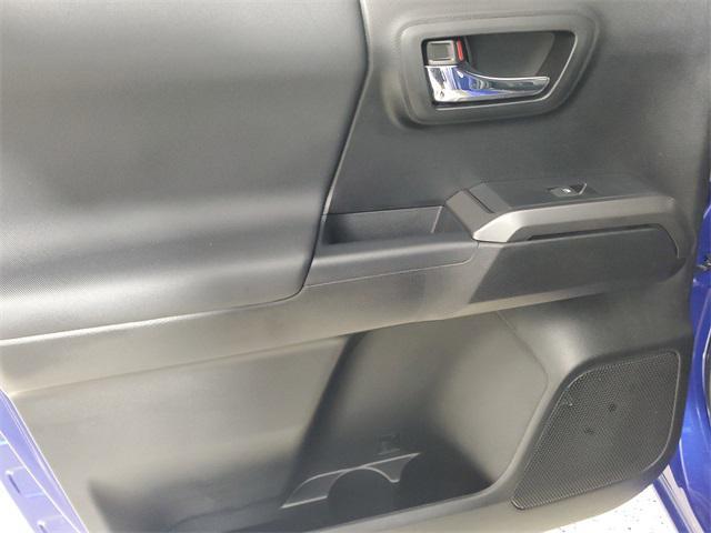 Photo of 2022 Blue Crush Metallic Toyota Tacoma