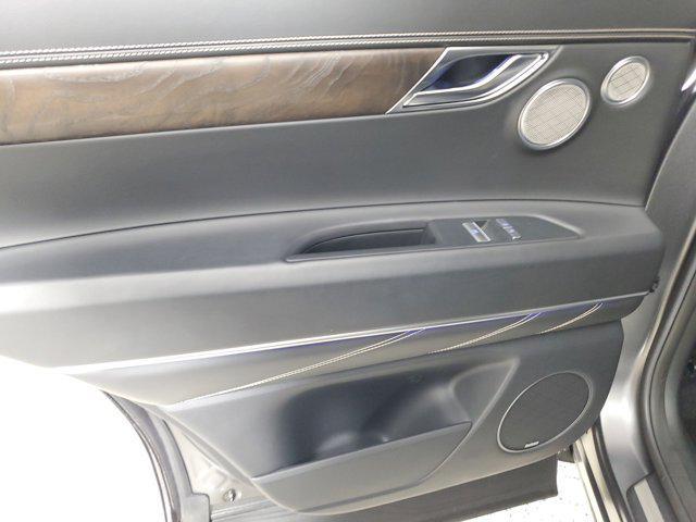 Photo of 2022 Melbourne Gray Genesis GV80