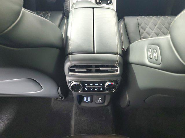 Photo of 2022 Melbourne Gray Genesis GV80