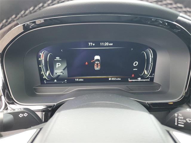Photo of 2025 Majestic White/Black Obsidian INFINITI QX60