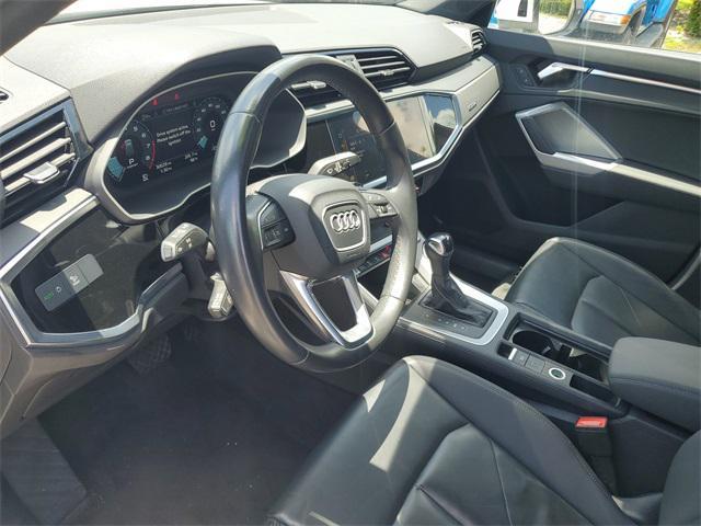 Photo of 2023 Ibis White Audi Q3