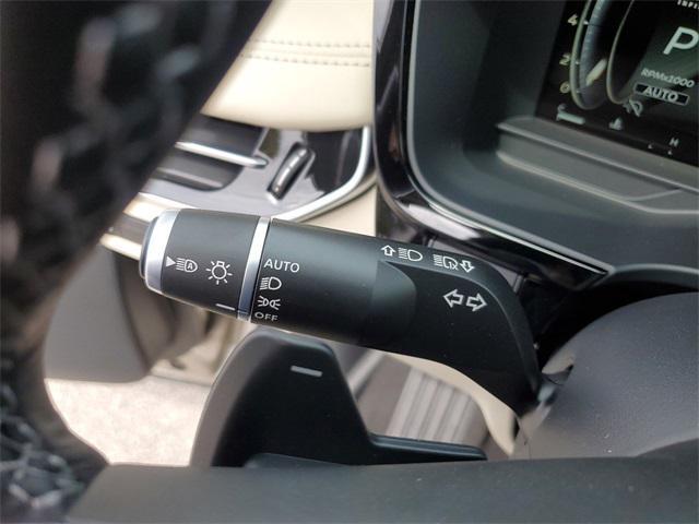 Photo of 2025 Warm Titanium INFINITI QX60