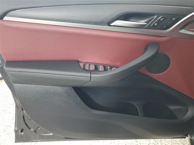 Photo of 2023 Dark Graphite Metallic BMW X3