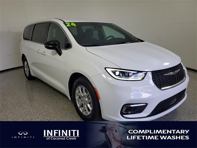 2024 Chrysler Pacifica