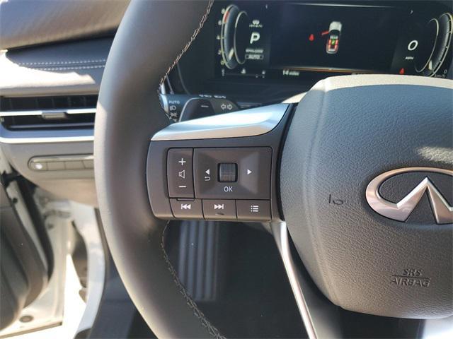Photo of 2025 Majestic White INFINITI QX60