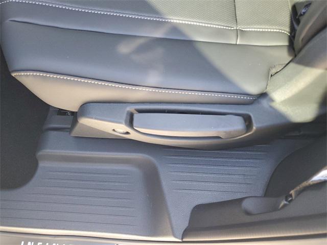 Photo of 2025 Majestic White INFINITI QX60