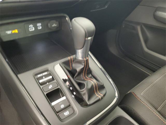 Photo of 2025 Platinum White Pearl Honda CR-V Hybrid