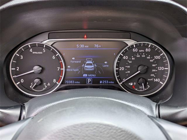 Photo of 2022 Super Black Clearcoat Nissan Altima