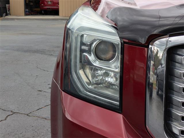 Photo of 2017 Maroon GMC Yukon