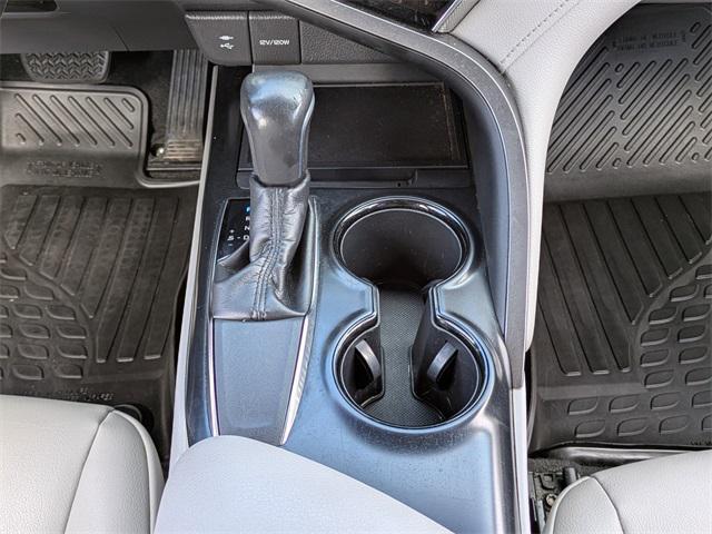 Photo of 2018 Gray Toyota Camry