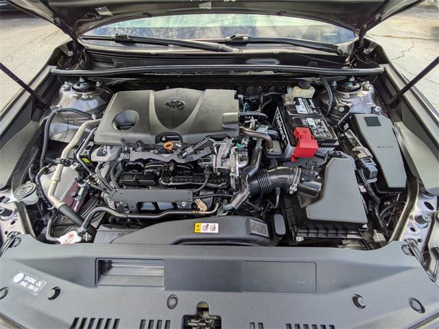 Photo of 2018 Gray Toyota Camry