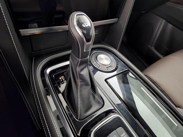 Photo of 2022 Blue INFINITI QX80