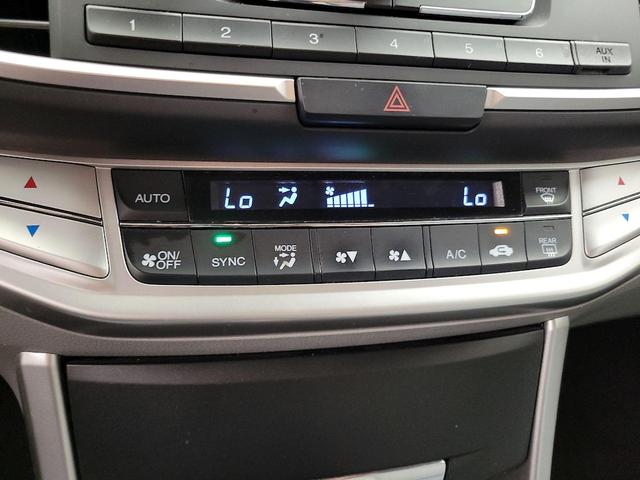 Photo of 2015 Silver Honda Accord
