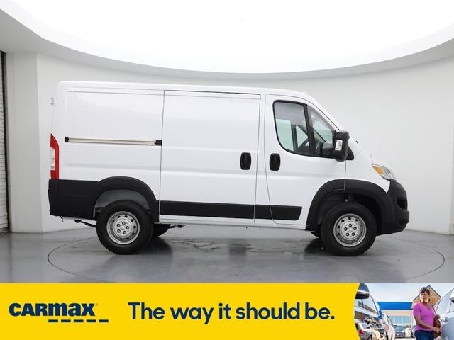 Photo of 2023 White RAM ProMaster 1500