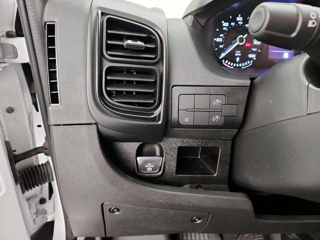 Photo of 2023 White RAM ProMaster 1500