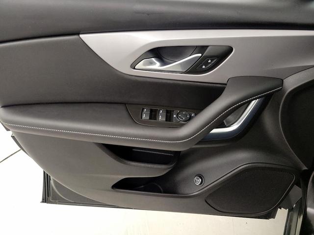 Photo of 2023 Black Chevrolet Blazer