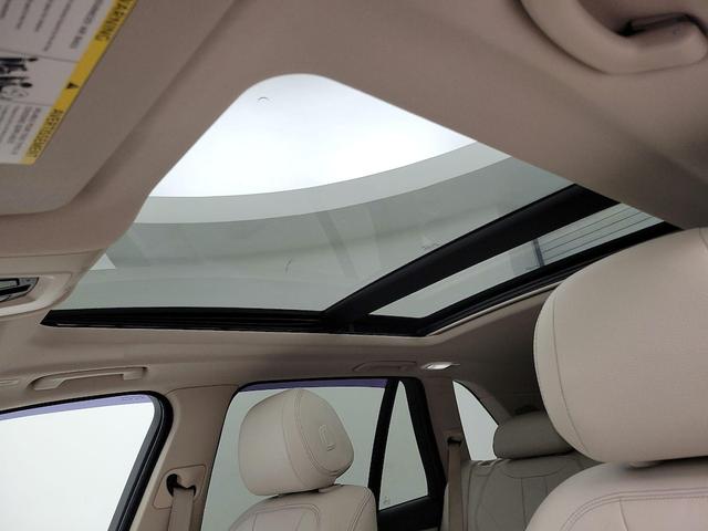 Photo of 2016 White BMW X5 eDrive