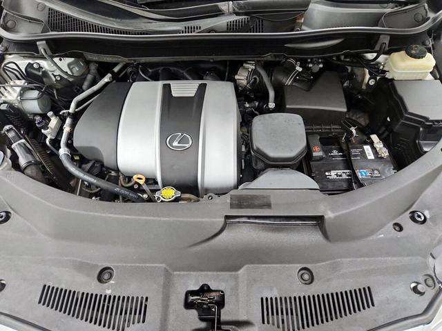 Photo of 2017 Silver Lexus RX 350