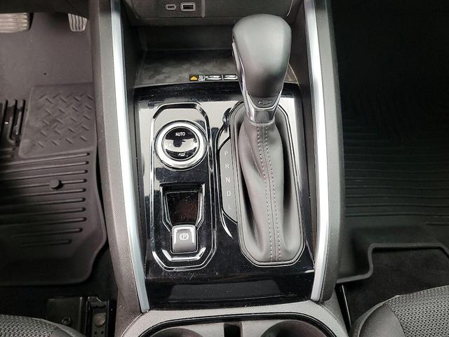 Photo of 2023 Black Chevrolet Colorado