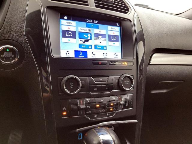 Photo of 2019 Black Ford Explorer