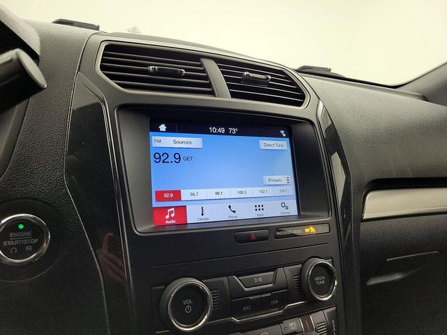Photo of 2019 Black Ford Explorer