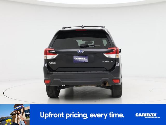 Photo of 2020 Black Subaru Forester