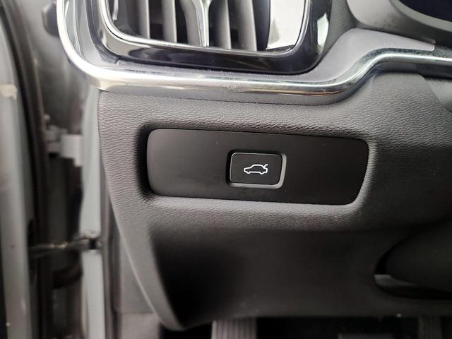 Photo of 2025 Gray Volvo S60
