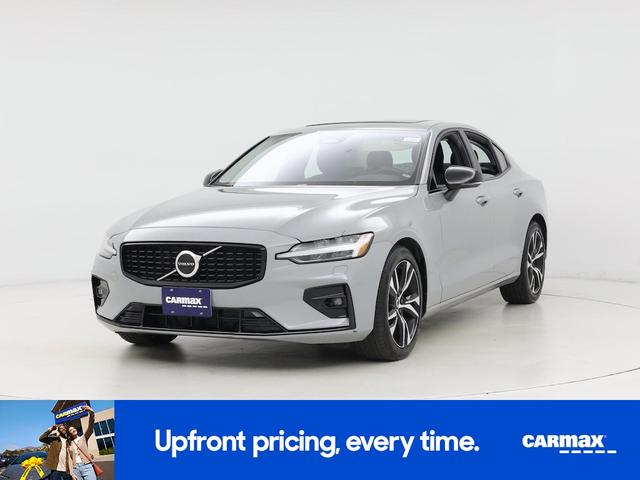 Photo of 2025 Gray Volvo S60