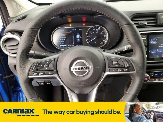 Photo of 2022 Blue Nissan Versa