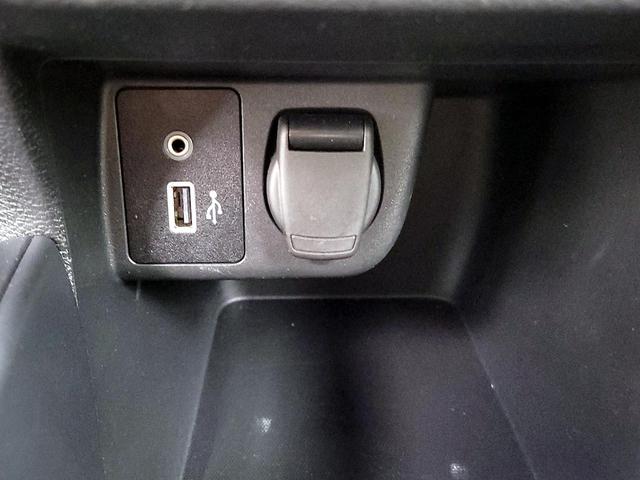 Photo of 2022 Blue Nissan Versa