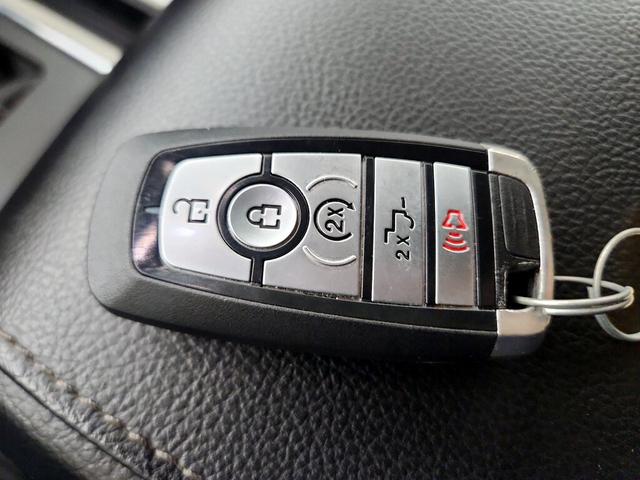 Photo of 2019 White Ford F-150
