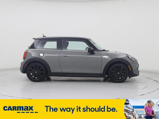 Photo of 2019 Gray MINI Hardtop