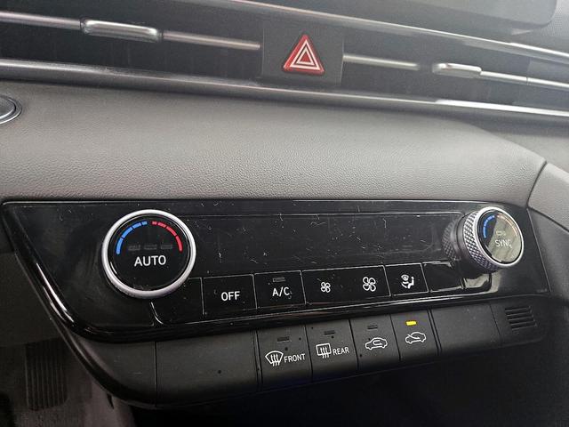 Photo of 2022 Gray Hyundai ELANTRA