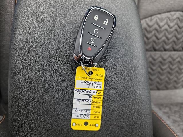 Photo of 2022 Silver Ice Metallic Chevrolet Equinox