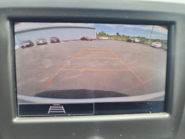 Photo of 2022 Silver Ice Metallic Chevrolet Equinox