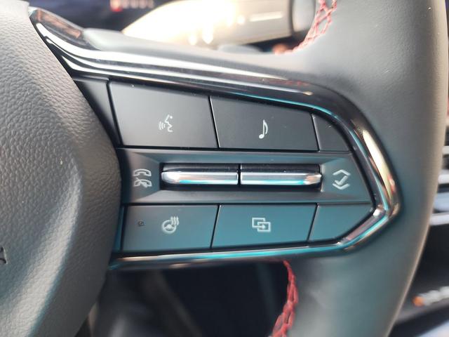 Photo of 2026 Mosaic Black Metallic Chevrolet Traverse
