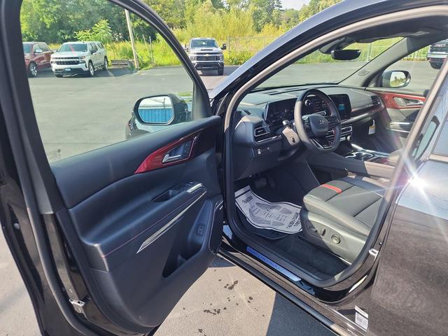 Photo of 2026 Mosaic Black Metallic Chevrolet Traverse