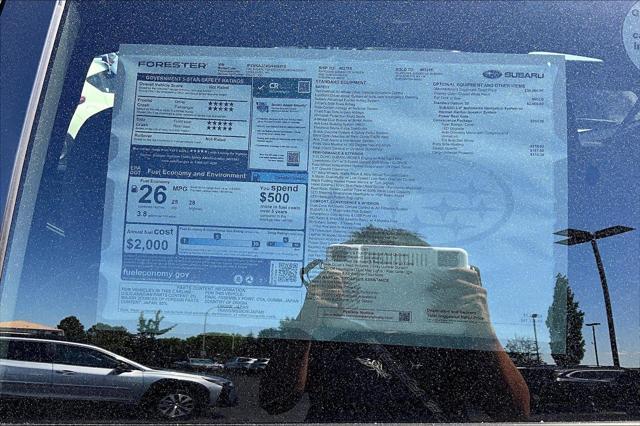 Photo of 2025 Crystal White Pearl Subaru Forester