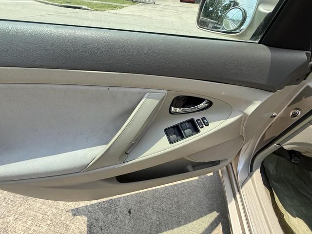 Photo of 2007 Gold Mist Metallic Toyota Camry