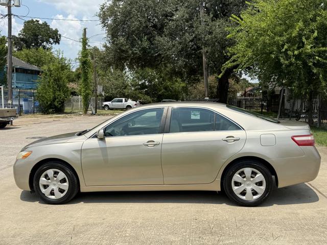 Photo of 2007 Gold Mist Metallic Toyota Camry
