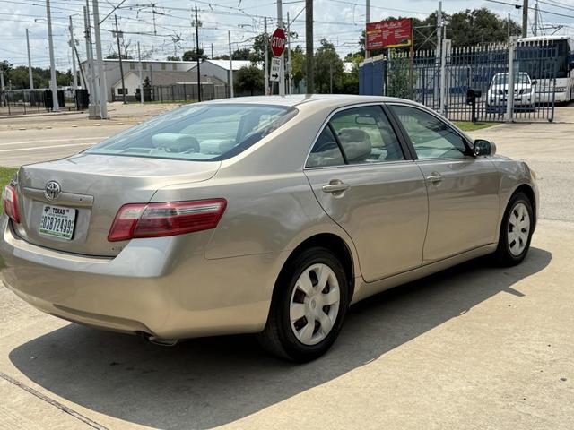 Photo of 2007 Gold Mist Metallic Toyota Camry