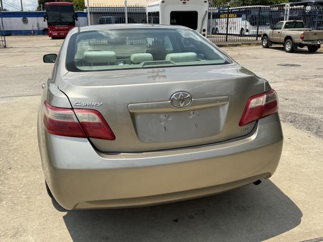 Photo of 2007 Gold Mist Metallic Toyota Camry