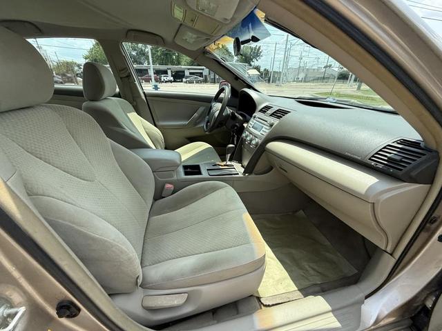 Photo of 2007 Gold Mist Metallic Toyota Camry