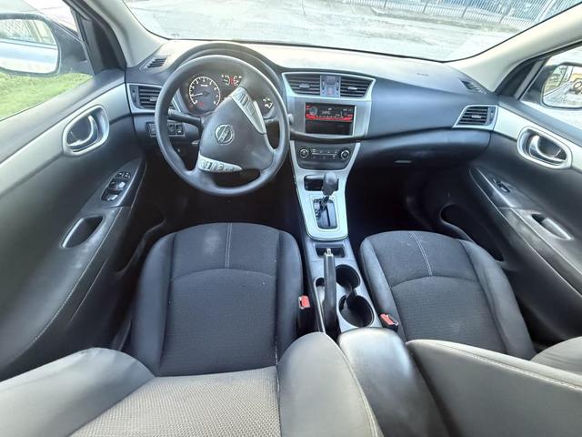 Photo of 2015 Brilliant Silver Nissan Sentra