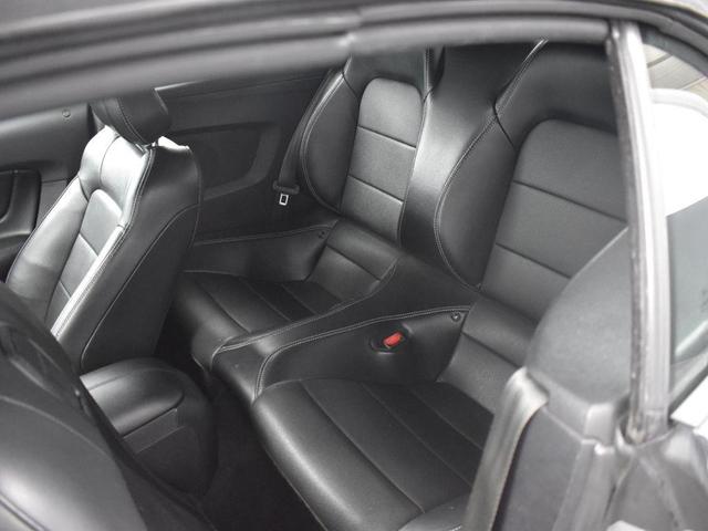 Photo of 2022 Silver Metallic Ford Mustang