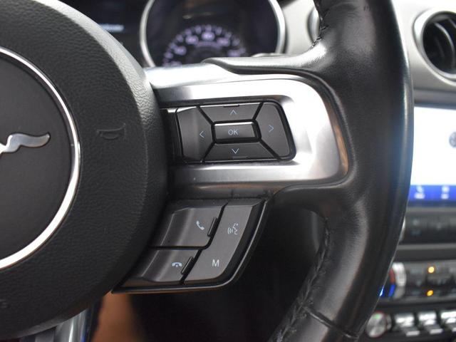 Photo of 2022 Silver Metallic Ford Mustang