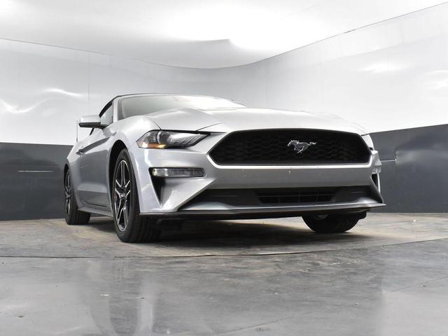 Photo of 2022 Silver Metallic Ford Mustang